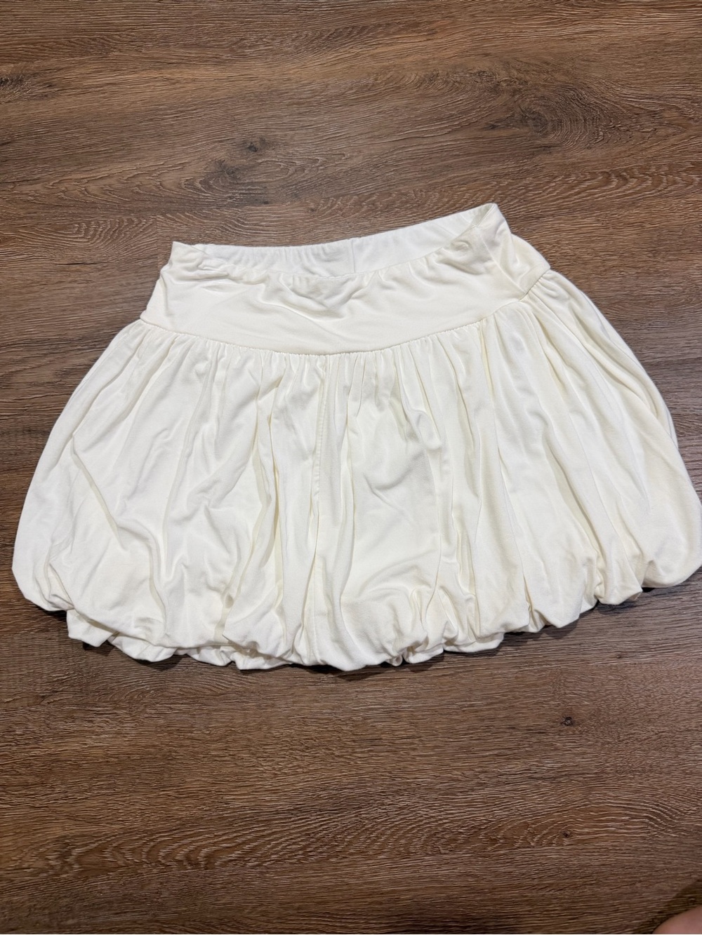 See You Monday Ivory Bubble Hem Mini Skirt Women’s Size Small Balletcore - Picture 4 of 4